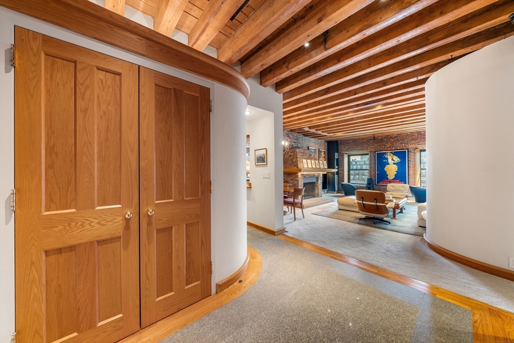 436 Lewis Wharf #436 Boston, MA 02110