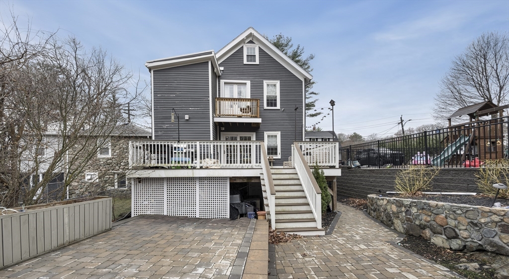 3 Fellsmere Ave Wakefield, MA 01880