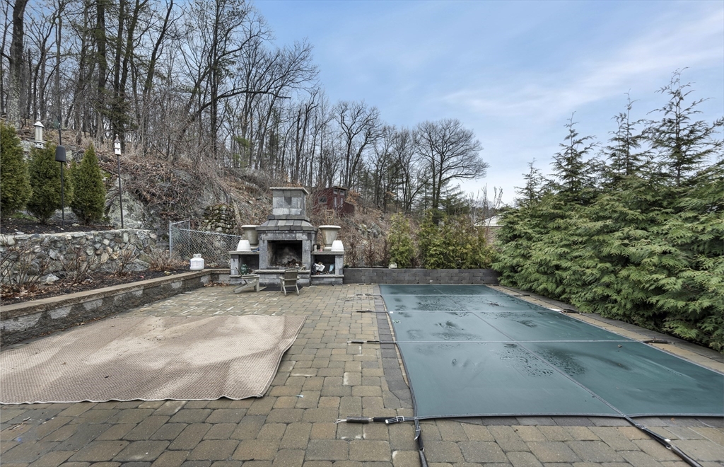 3 Fellsmere Ave Wakefield, MA 01880