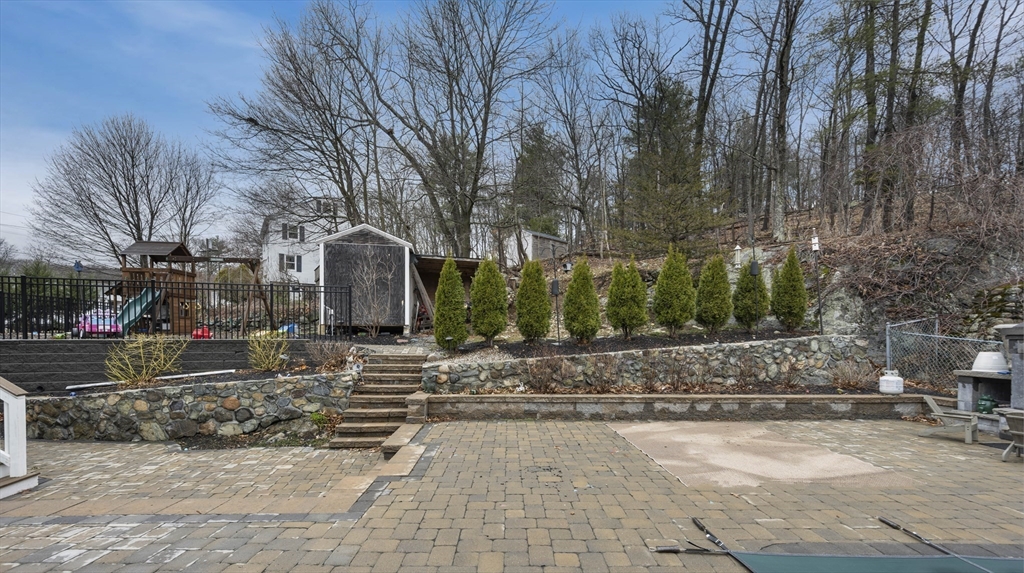 3 Fellsmere Ave Wakefield, MA 01880