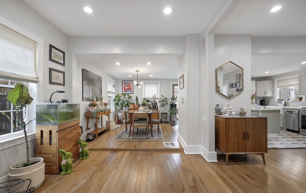 3 Fellsmere Ave Wakefield, MA 01880