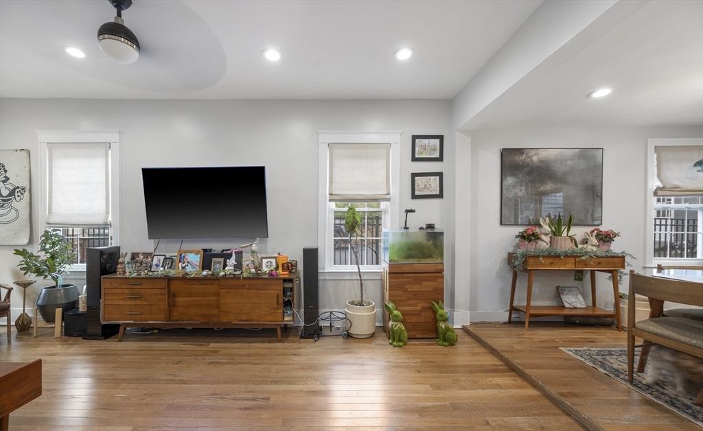 3 Fellsmere Ave Wakefield, MA 01880