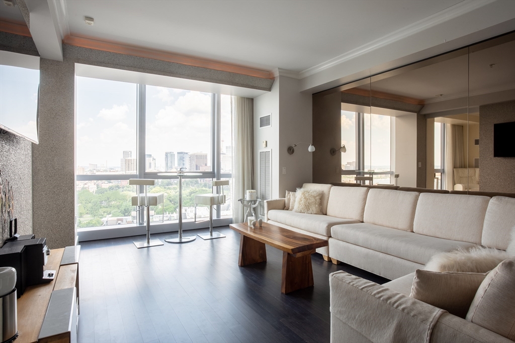 110 Stuart St #23F Boston, MA 02116