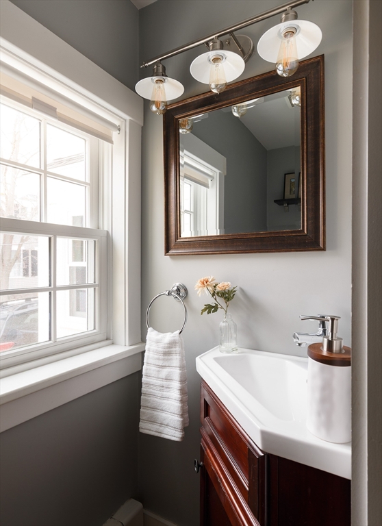 36 High St Andover, MA 01810