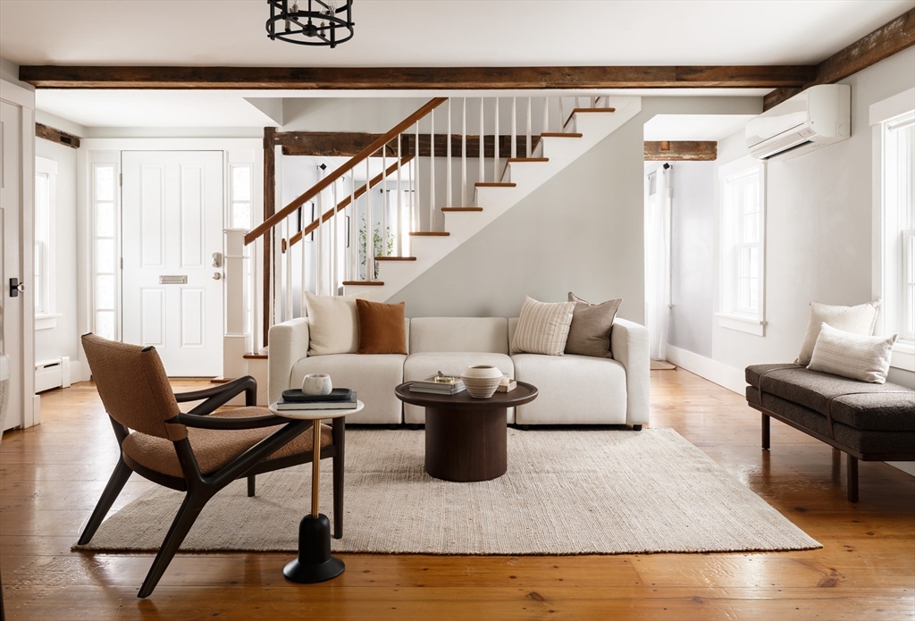 36 High St Andover, MA 01810