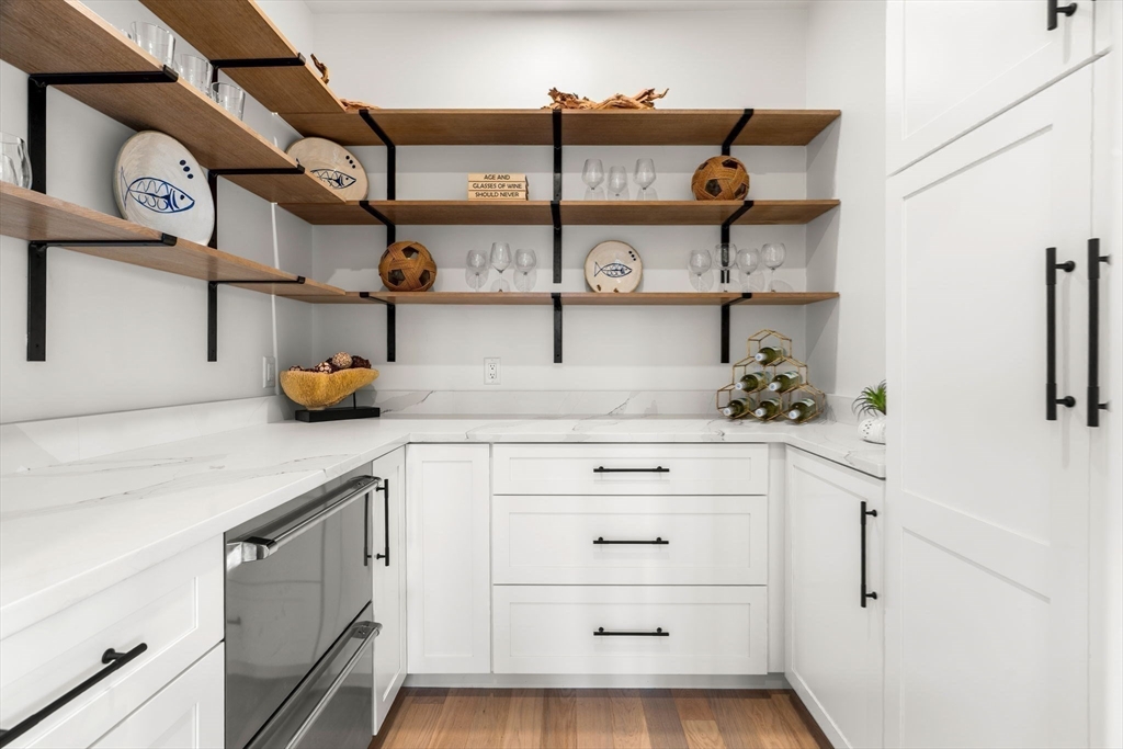 226 Atlantic St Gloucester, MA 01930