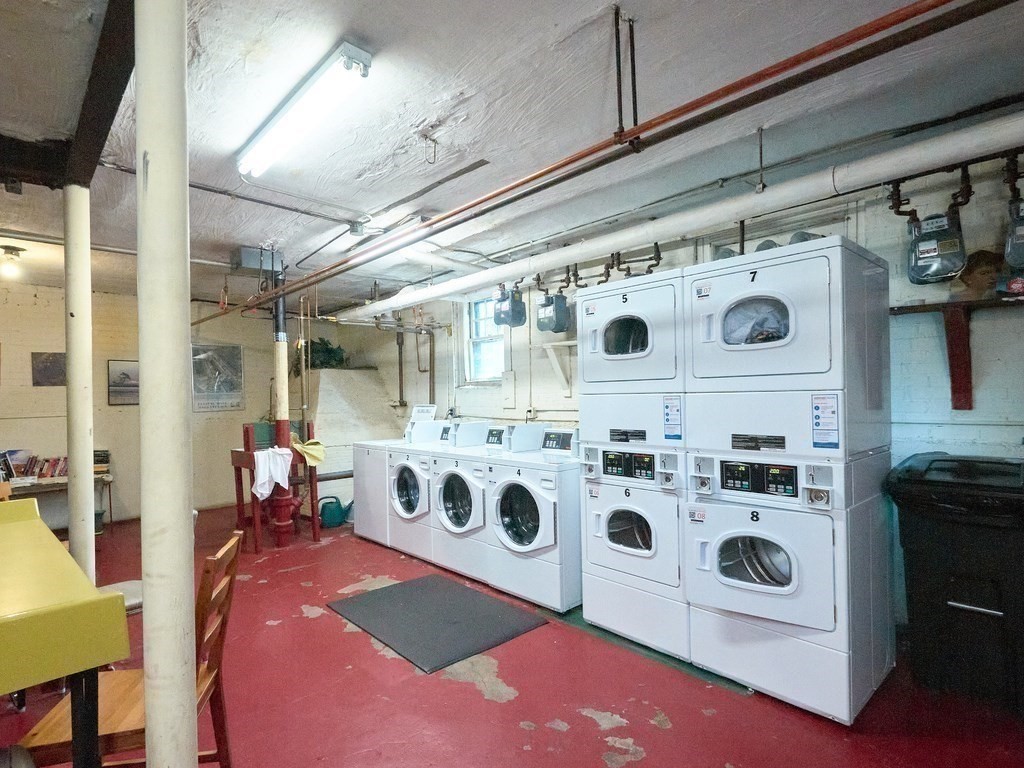 42 Linnaean St #6 Cambridge, MA 02138