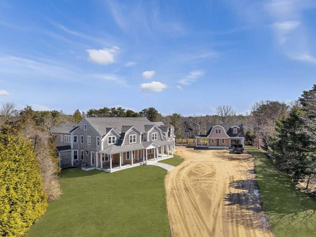 9 Suttons Way Edgartown, MA 02539
