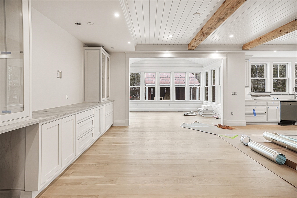 9 Suttons Way Edgartown, MA 02539
