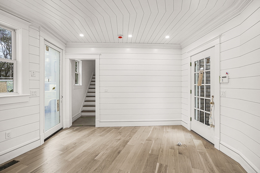 9 Suttons Way Edgartown, MA 02539