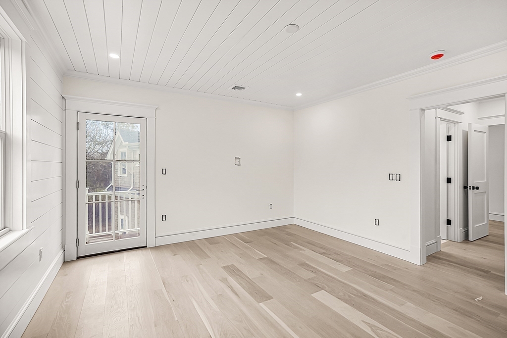 9 Suttons Way Edgartown, MA 02539