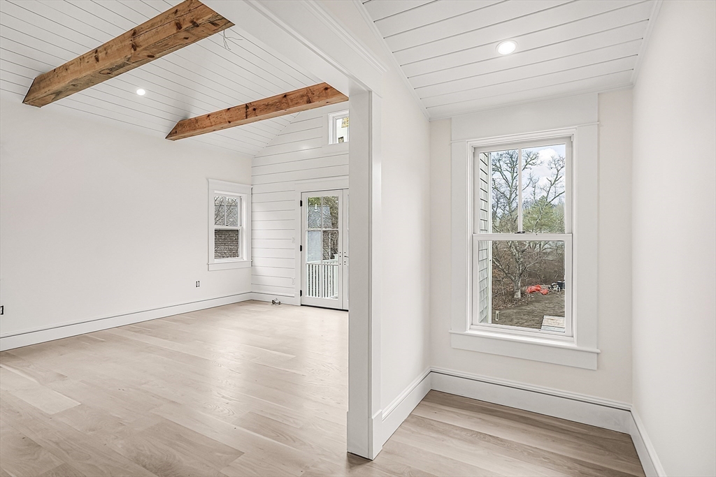9 Suttons Way Edgartown, MA 02539