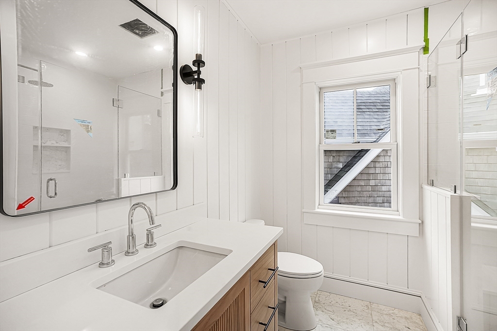 9 Suttons Way Edgartown, MA 02539