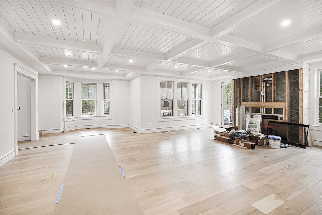 9 Suttons Way Edgartown, MA 02539