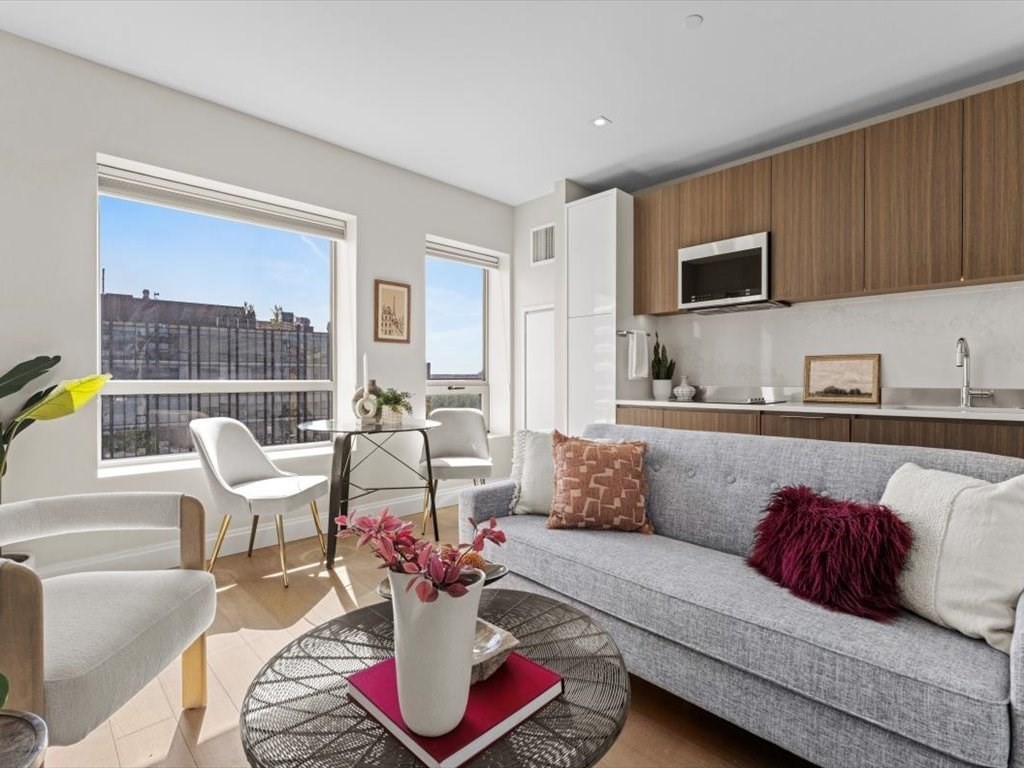 100 Shawmut Ave #708