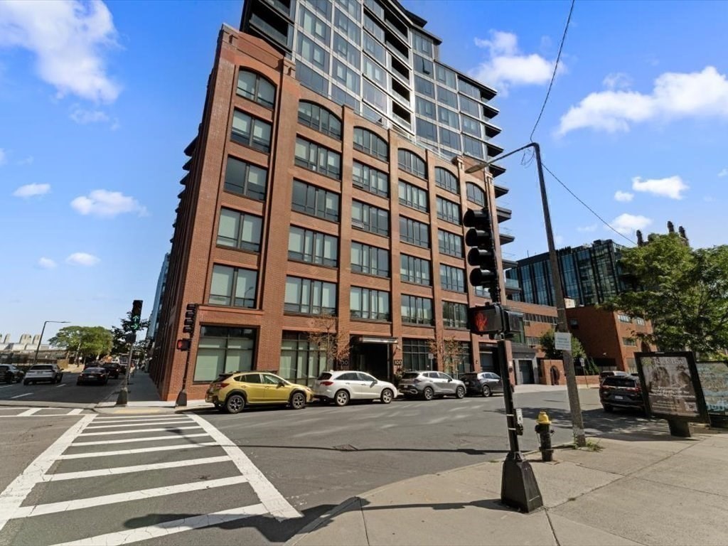 100 Shawmut Ave #708 Boston, MA 02118