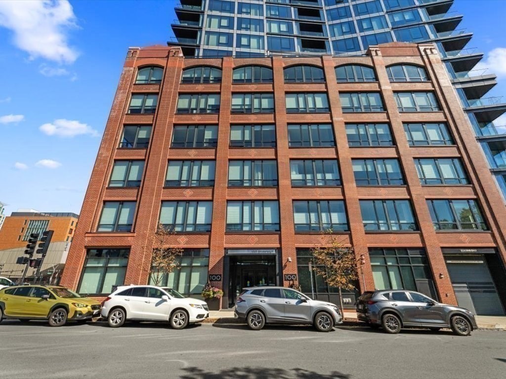 100 Shawmut Ave #708 Boston, MA 02118