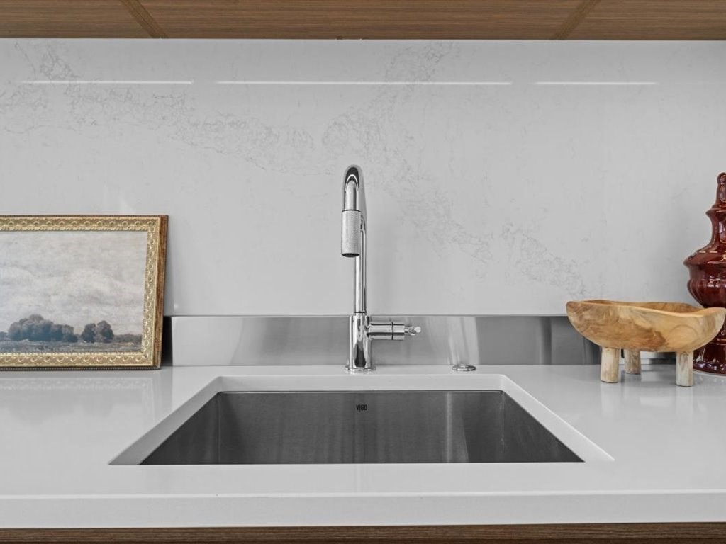 100 Shawmut Ave #708 Boston, MA 02118