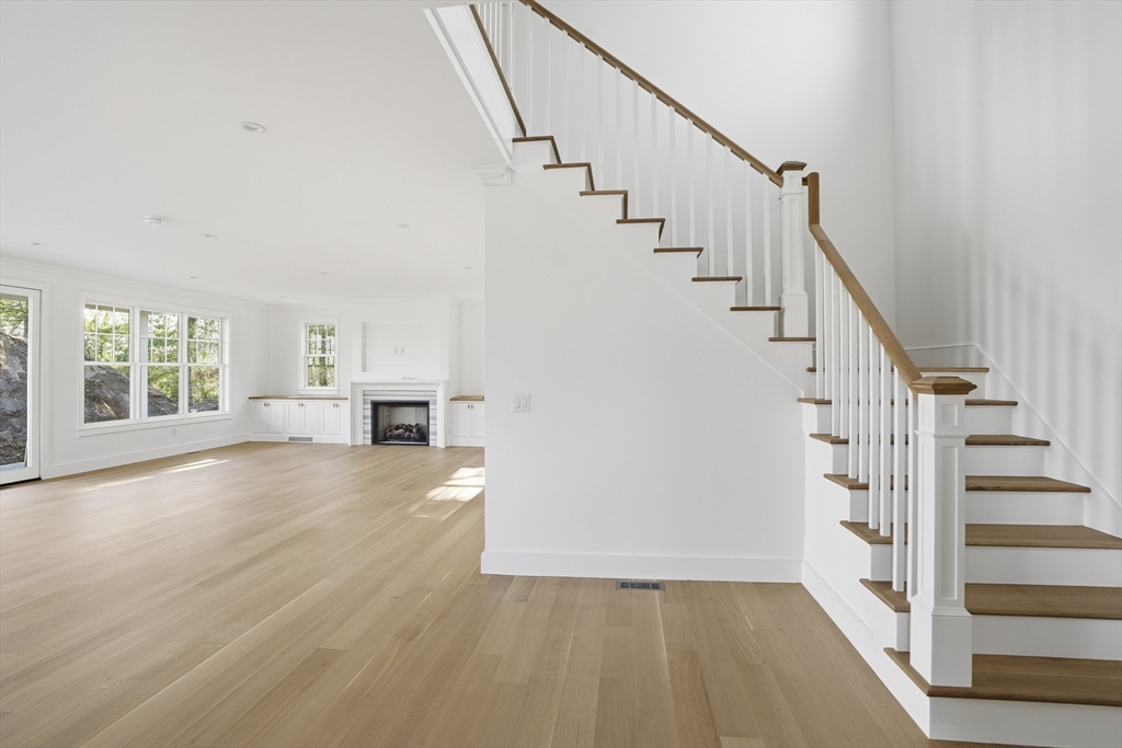 35 Mt Alworth Rd Tisbury, MA 02568