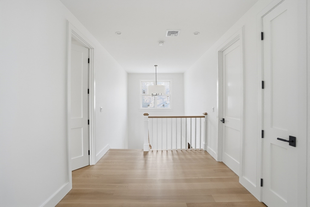 35 Mt Alworth Rd Tisbury, MA 02568