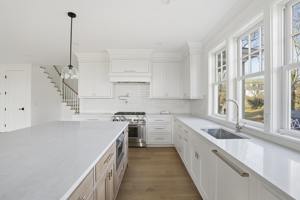 35 Mt Alworth Rd Tisbury, MA 02568