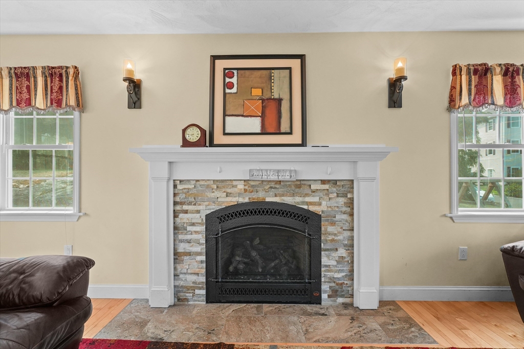 6 Salisbury Rd Wakefield, MA 01880 6 Salisbury Rd Wakefield, MA 01880
