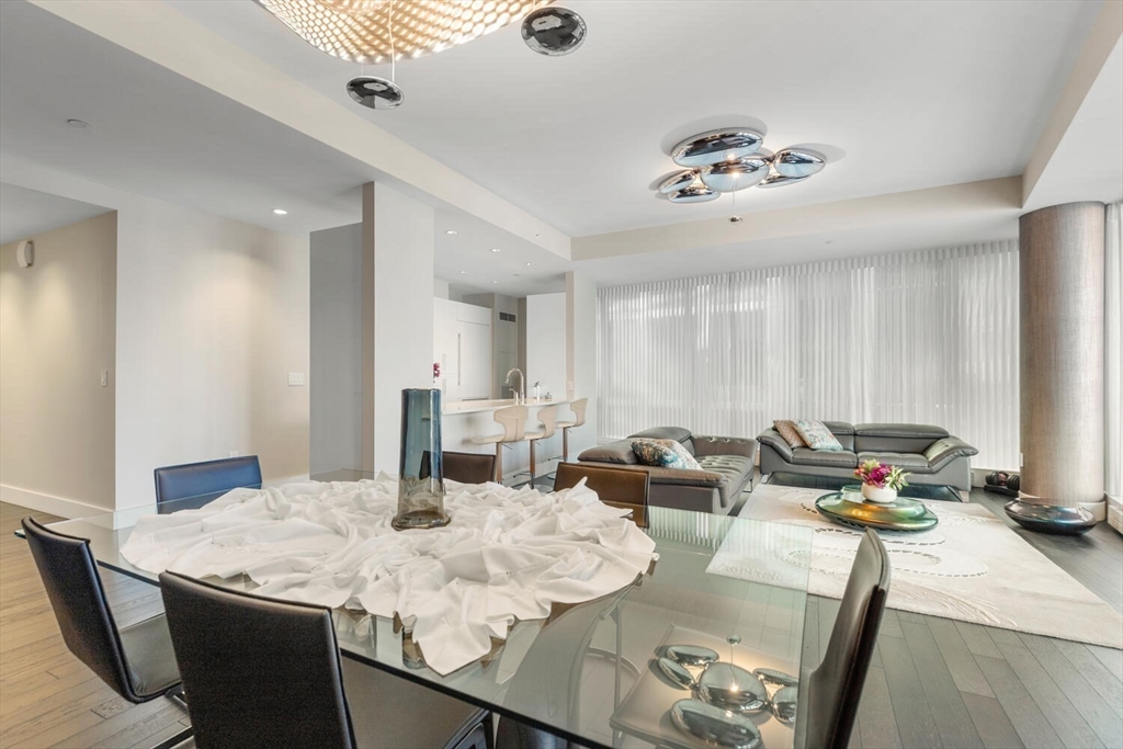 22 Liberty Dr #7M Boston, MA 02210