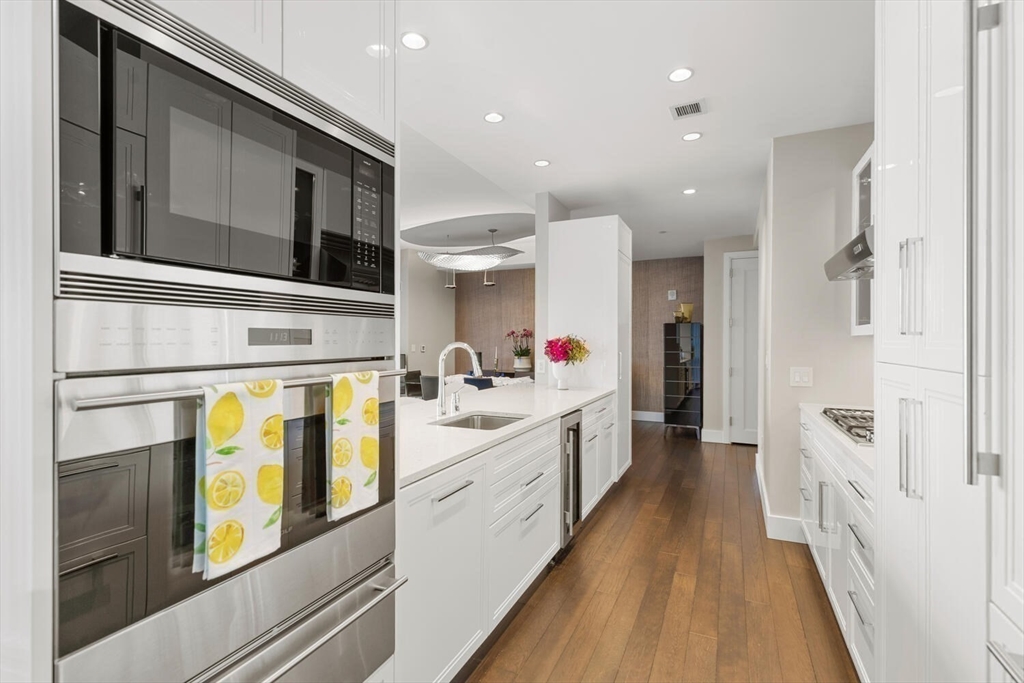 22 Liberty Dr #7M Boston, MA 02210