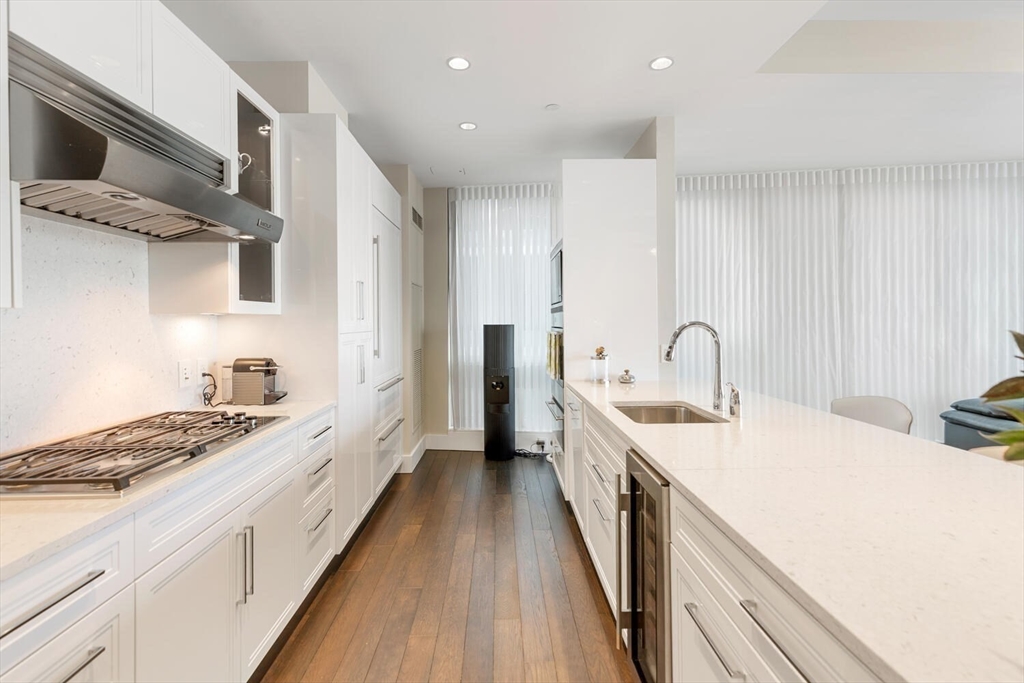 22 Liberty Dr #7M Boston, MA 02210