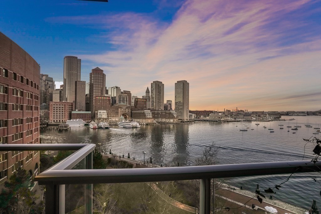 22 Liberty Dr #7M Boston, MA 02210