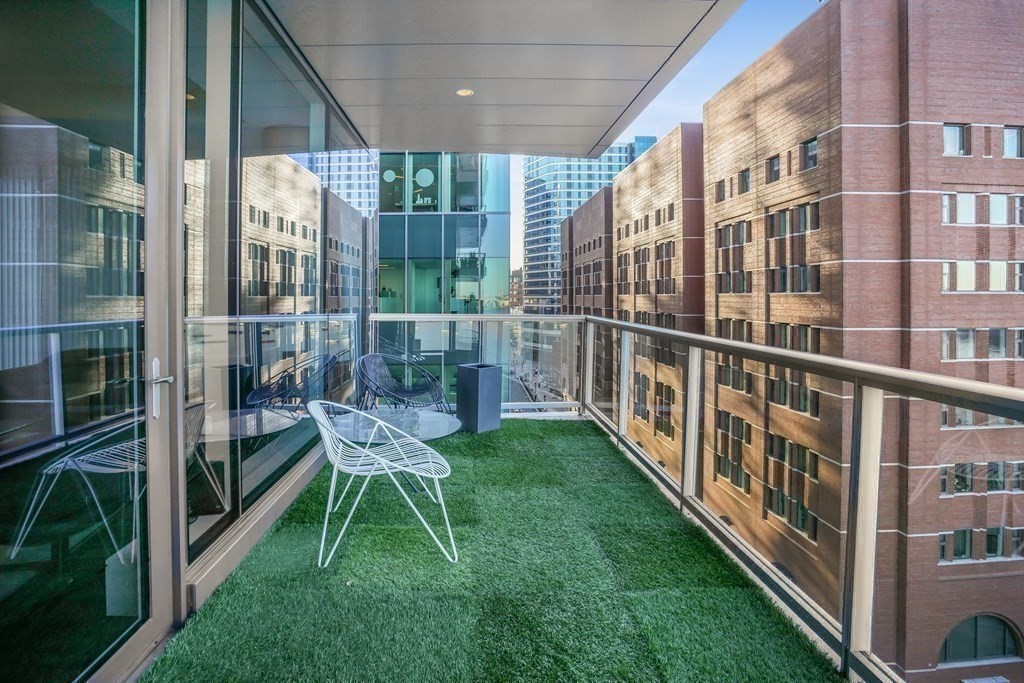 22 Liberty Dr #7M Boston, MA 02210