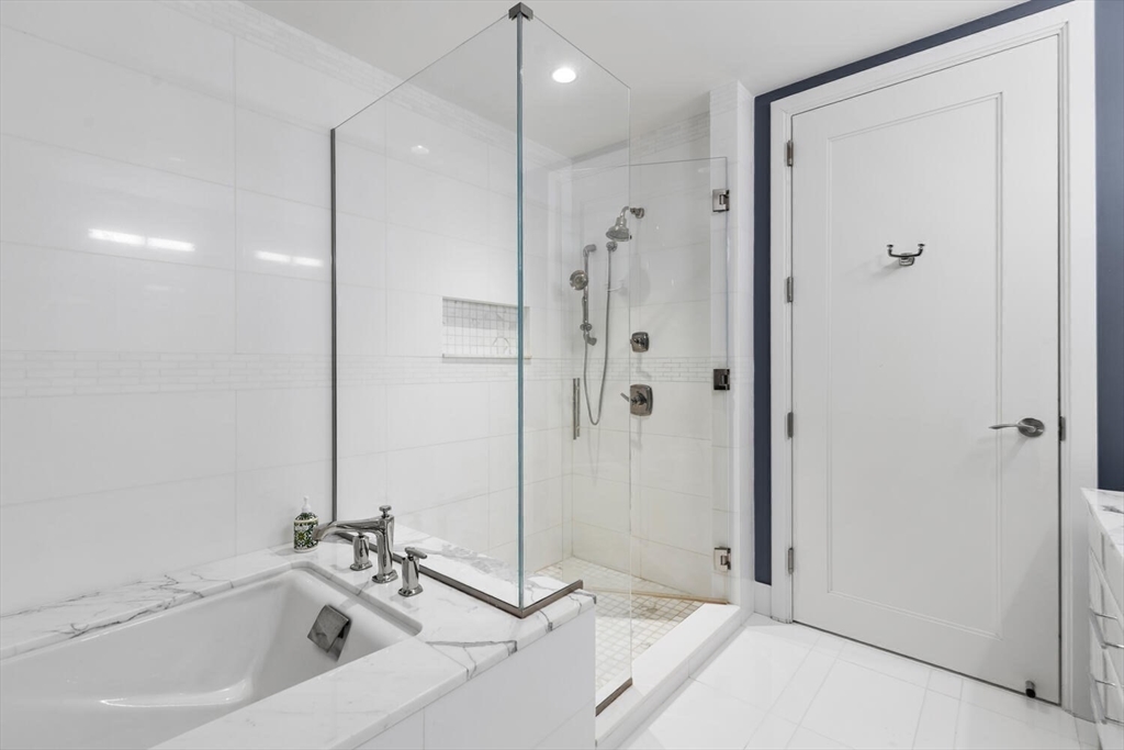 22 Liberty Dr #7M Boston, MA 02210