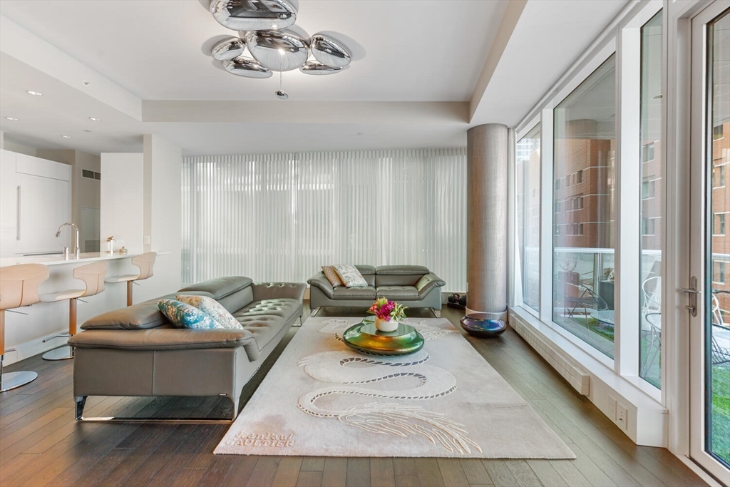 22 Liberty Dr #7M Boston, MA 02210