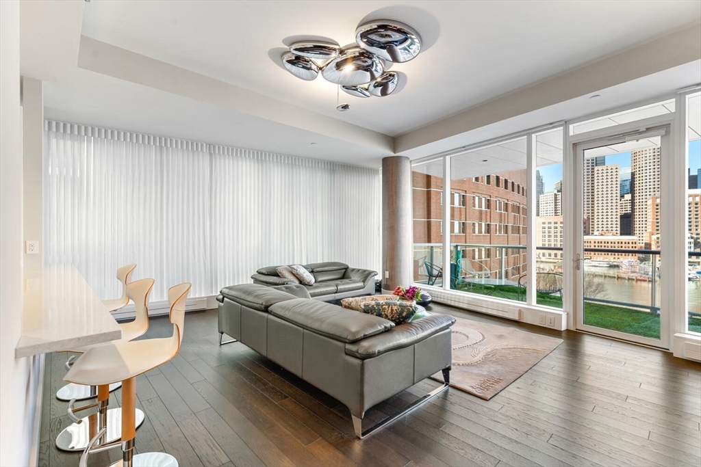 22 Liberty Dr #7M Boston, MA 02210