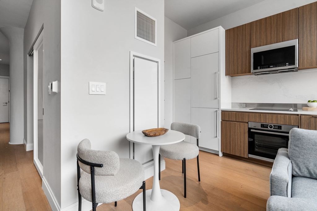 100 Shawmut Ave #205 Boston, MA 02118