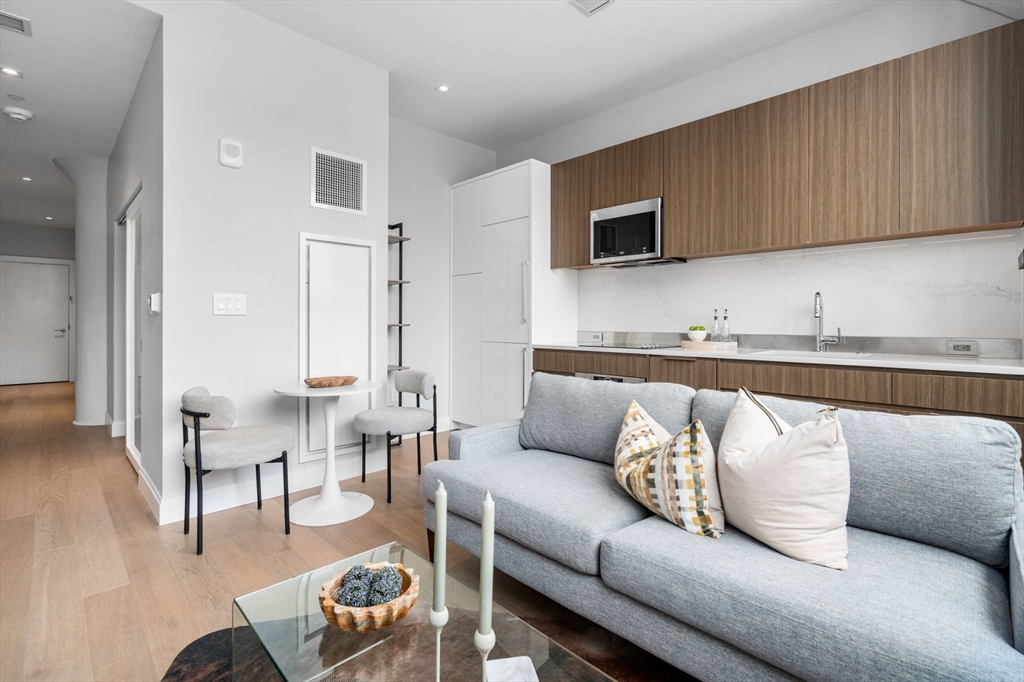 100 Shawmut Ave #205 Boston, MA 02118