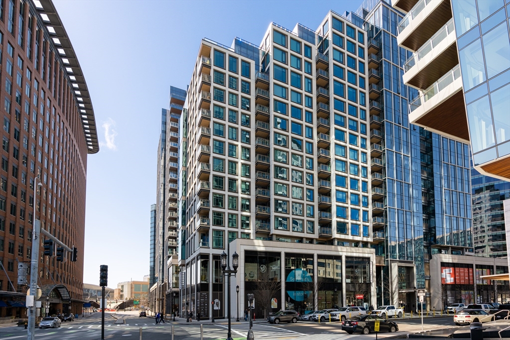 135 Seaport Blvd #1020