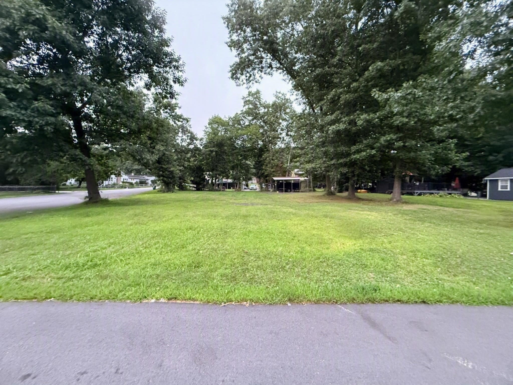 60 Wakefield Ave Webster Lk Webster, MA 01570