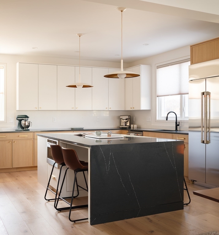 17 Smith Pl Cambridge, MA 02138