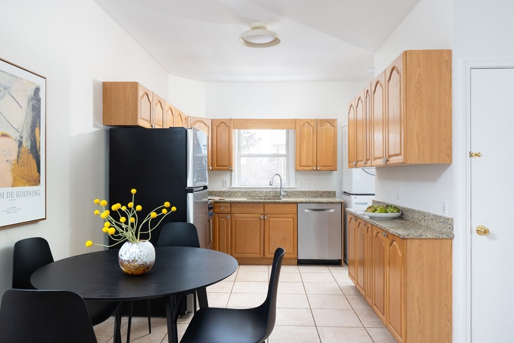 101 Prospect St #2 Somerville, MA 02143