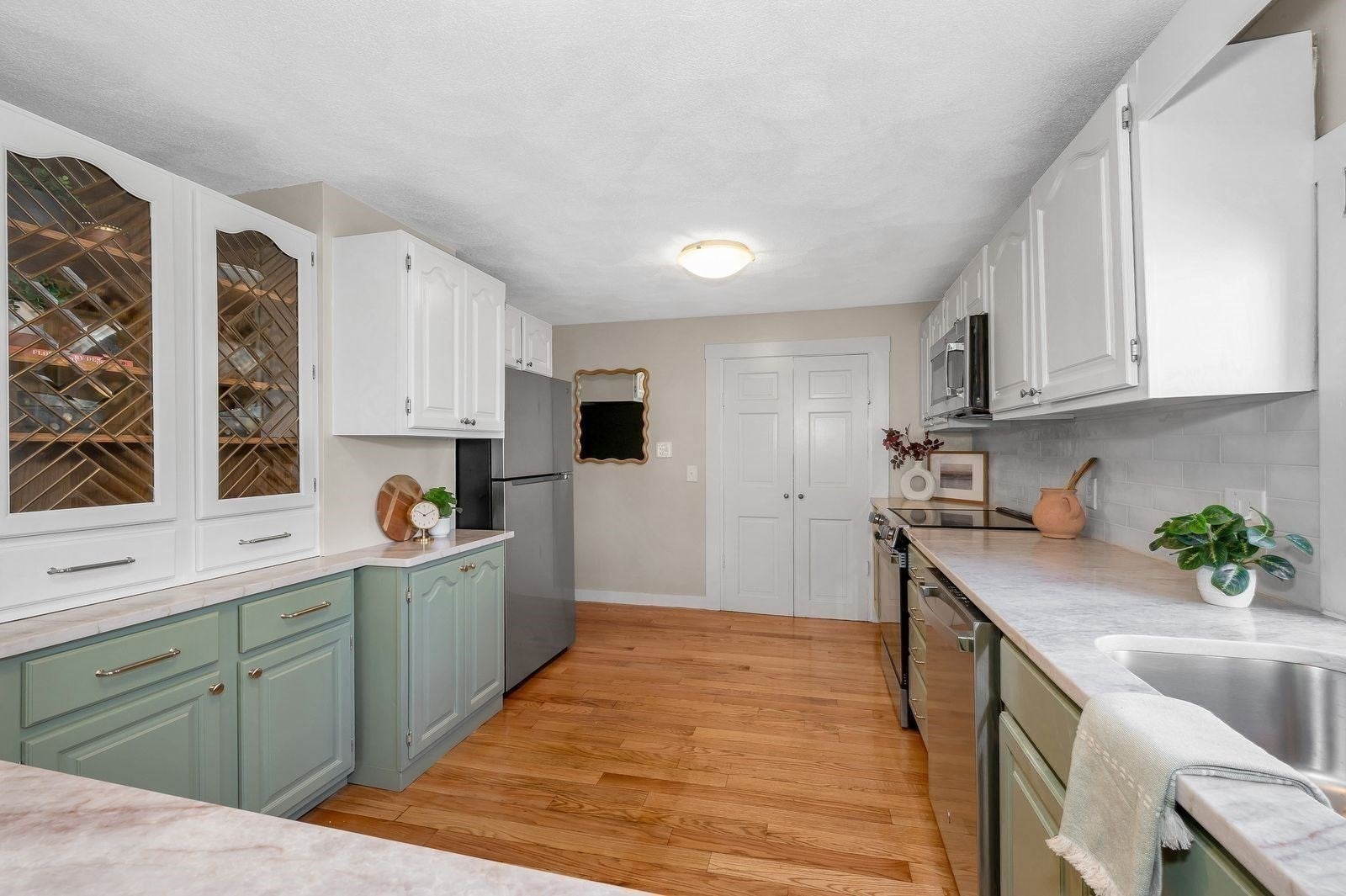 67 Melvin St Wakefield, MA 01880