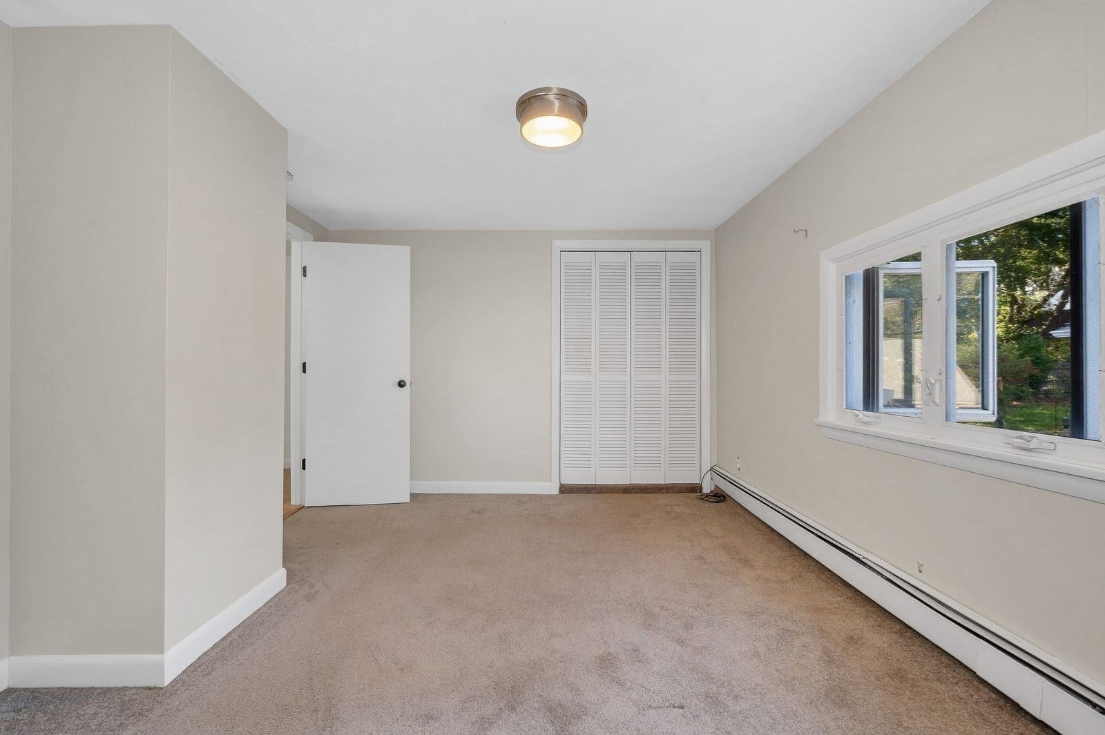 67 Melvin St Wakefield, MA 01880