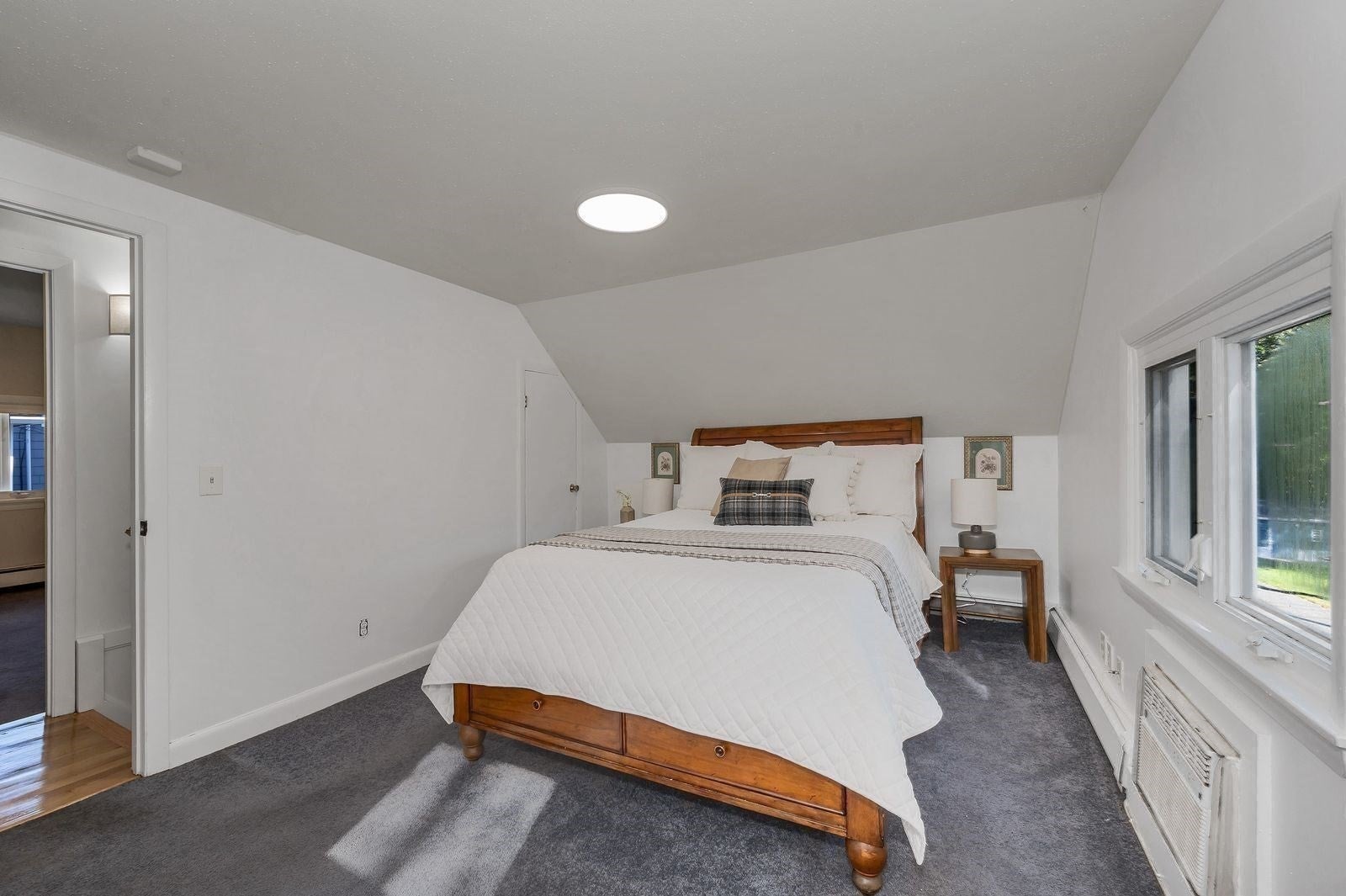 67 Melvin St Wakefield, MA 01880
