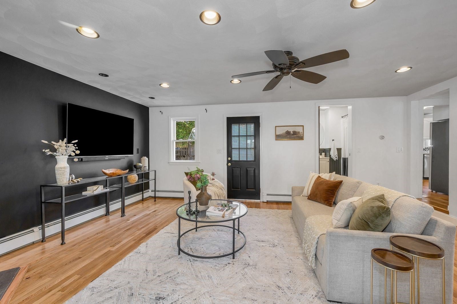 67 Melvin St Wakefield, MA 01880