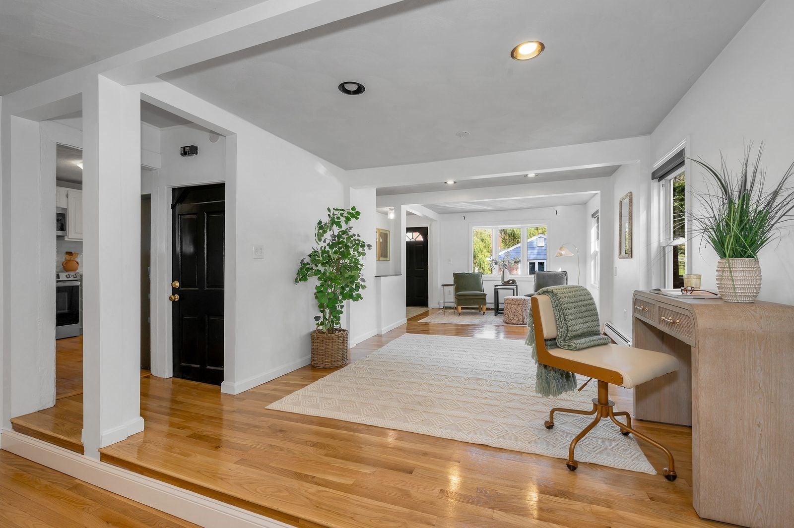 67 Melvin St Wakefield, MA 01880