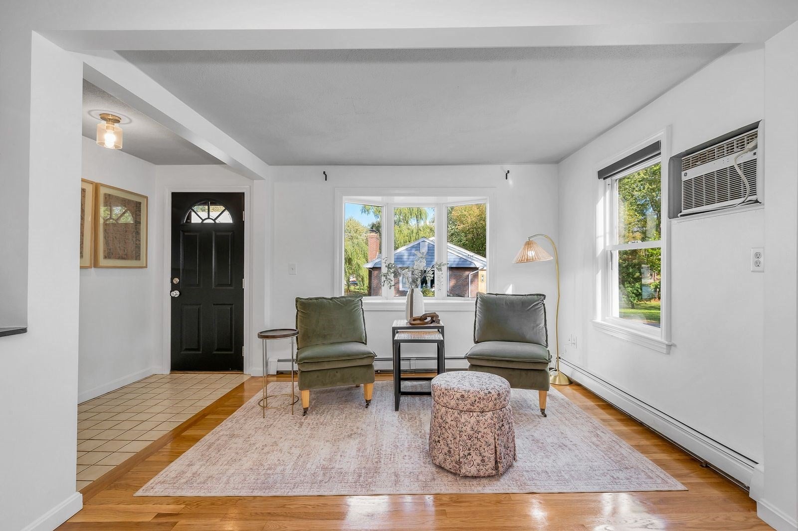 67 Melvin St Wakefield, MA 01880