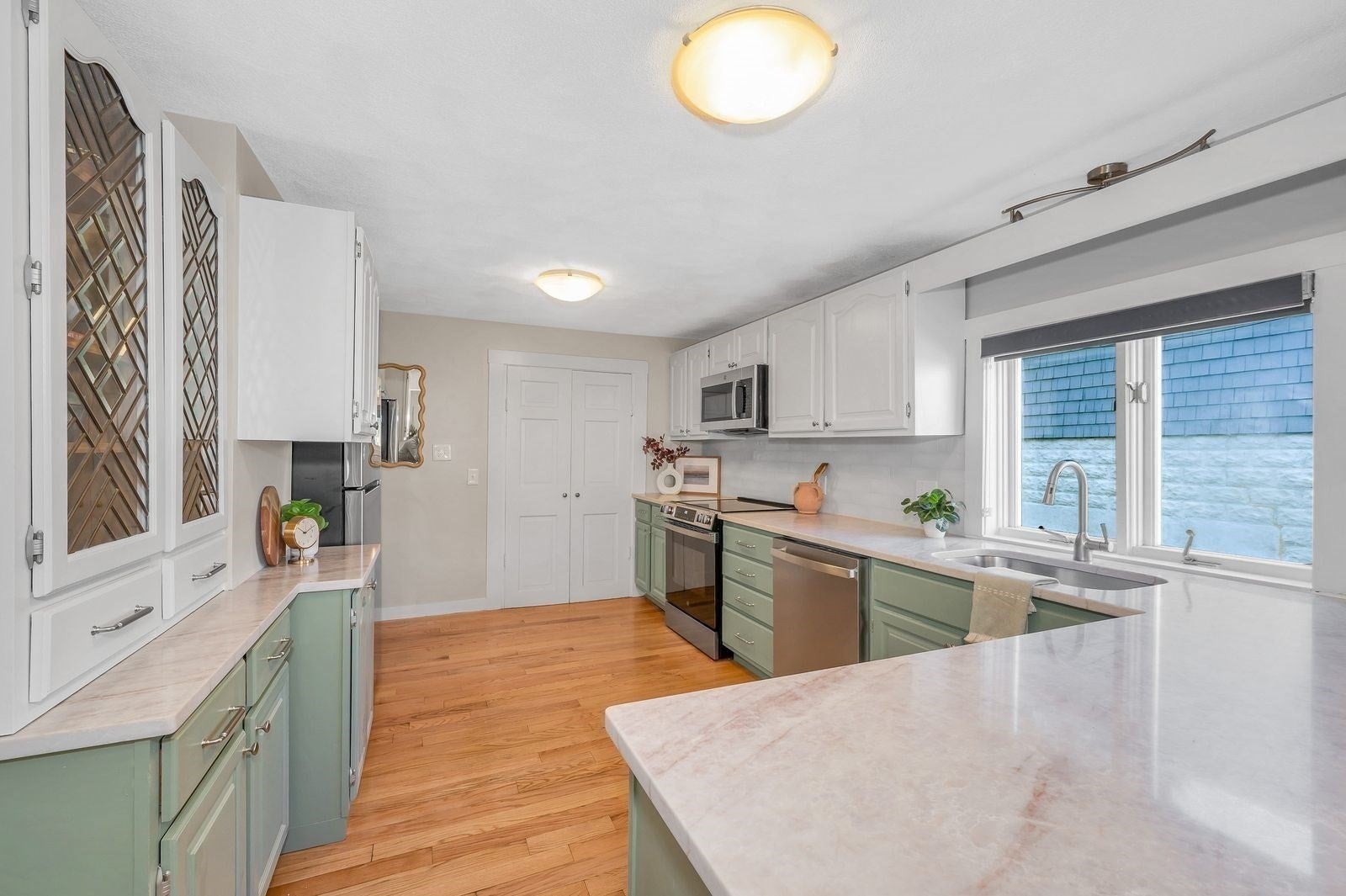 67 Melvin St Wakefield, MA 01880