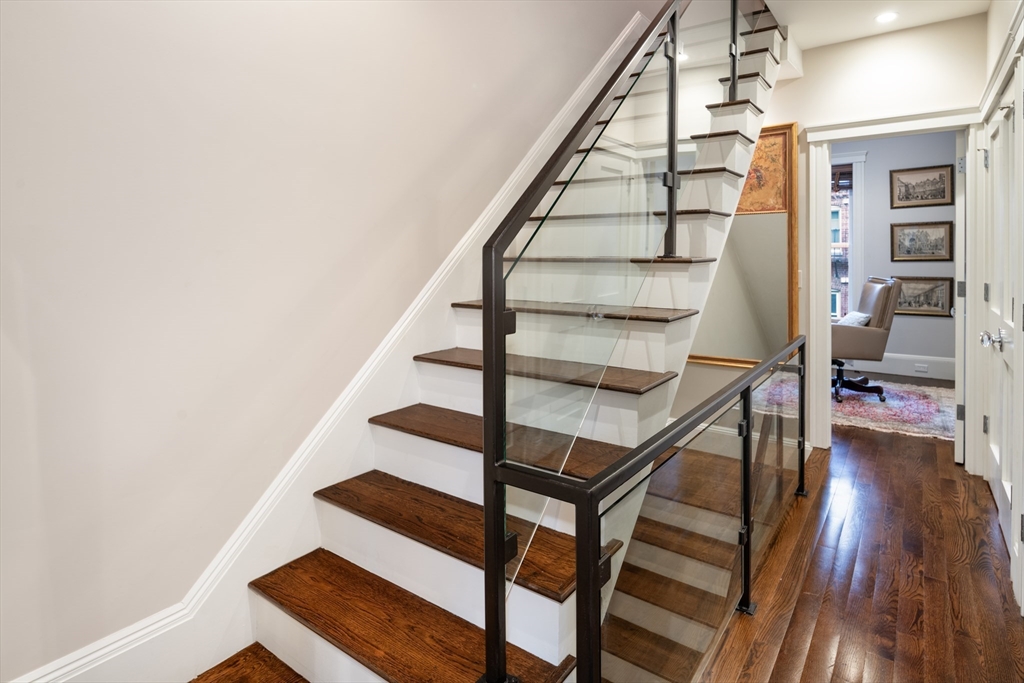 109 Appleton St Boston, MA 02116 109 Appleton St Boston, MA 02116