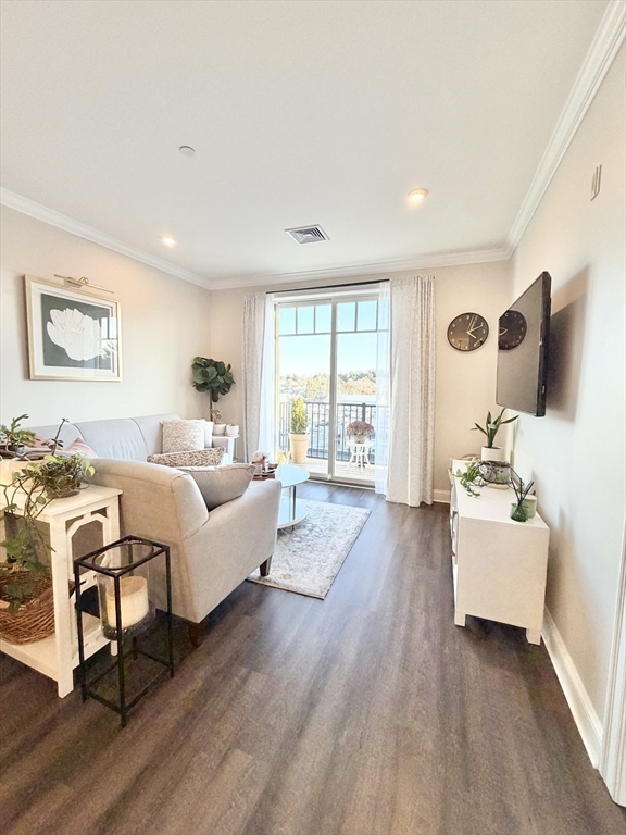 69 Foundry St #416 Wakefield, MA 01880