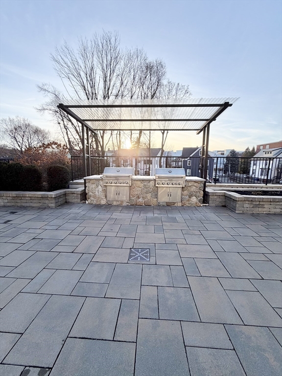 69 Foundry St #416 Wakefield, MA 01880